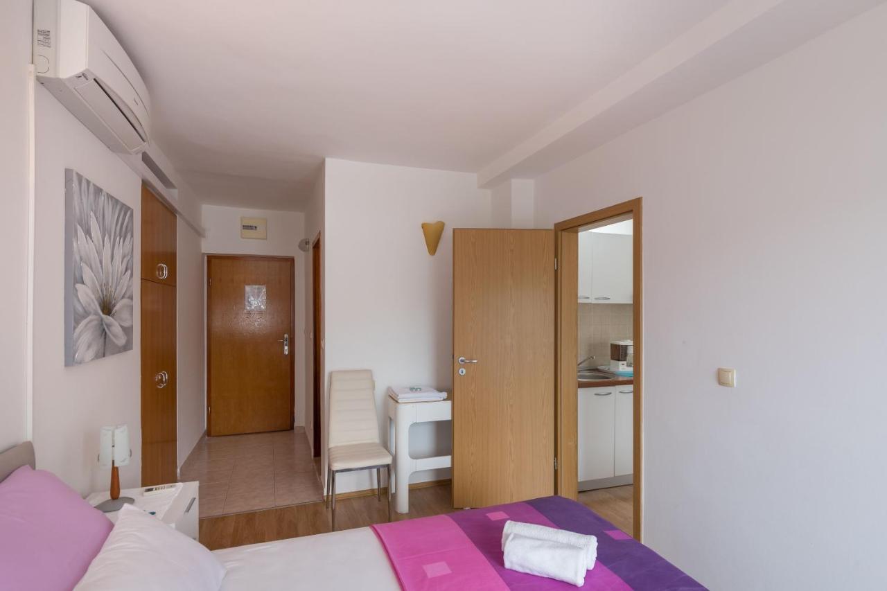 Apartments & Room Eva Слано Номер фото